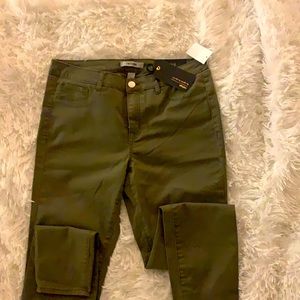 Olive green skinny jeggings